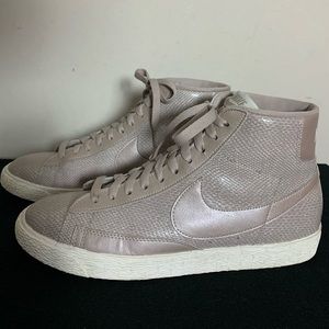 NIKE Blazer Mid Taupe Snakeskin - Women's